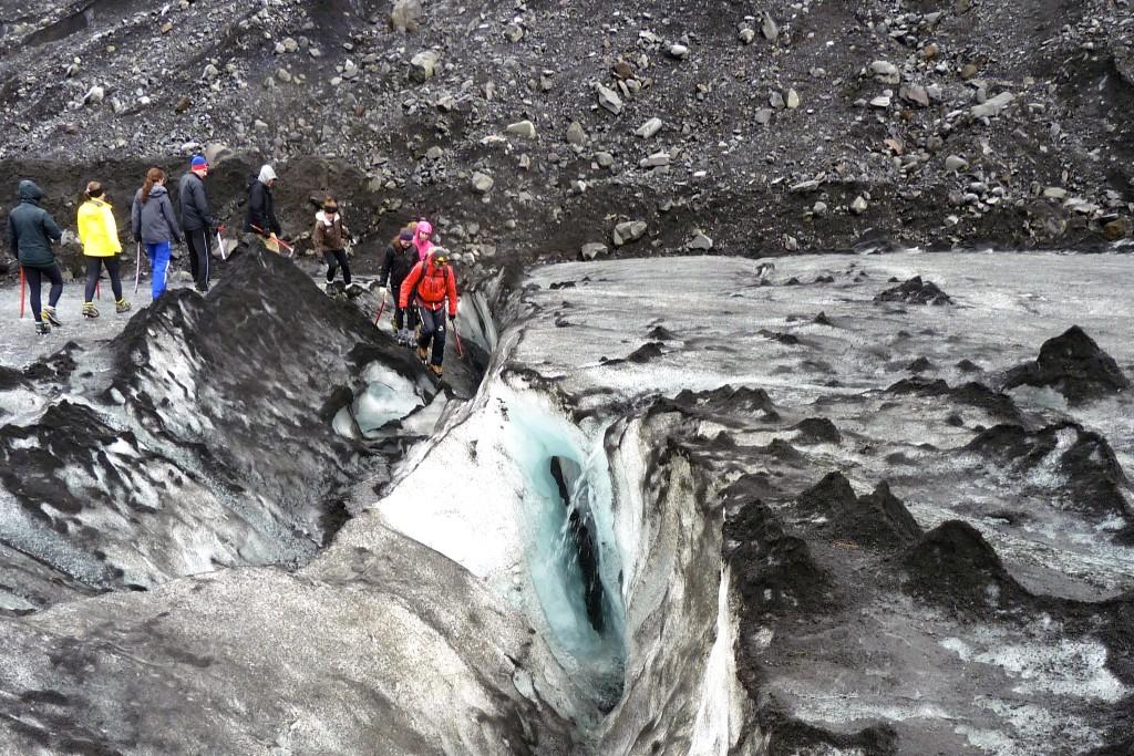  Faculty and students hike Sólheimajökull glacier